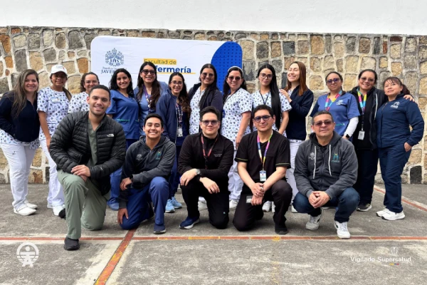 Brigadas generando espacios de educación y conversación alrededor de la prevención, la detección temprana y el cuidado frente al cáncer.